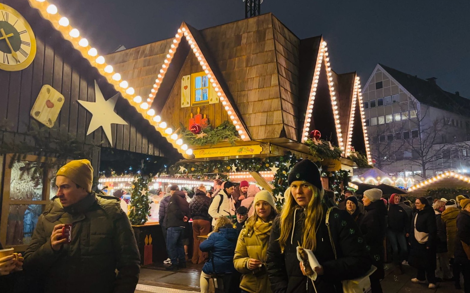 Christmas markets in twin cities of Germany's two states