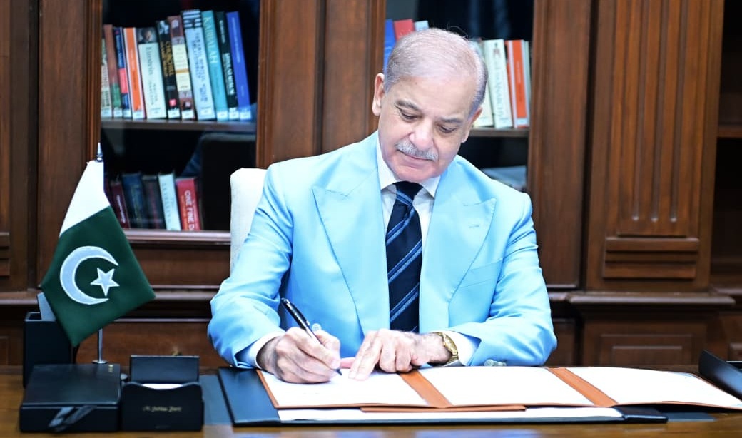 Shehbaz Sharif signs historic US-Iran peace deal as mediator